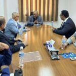 وزير الاتصالات يزور هيئات القطاع ويشيد بالإنجازات المحققة وزير الاتصالات يزور هيئات القطاع ويشيد بالإنجازات المحققة